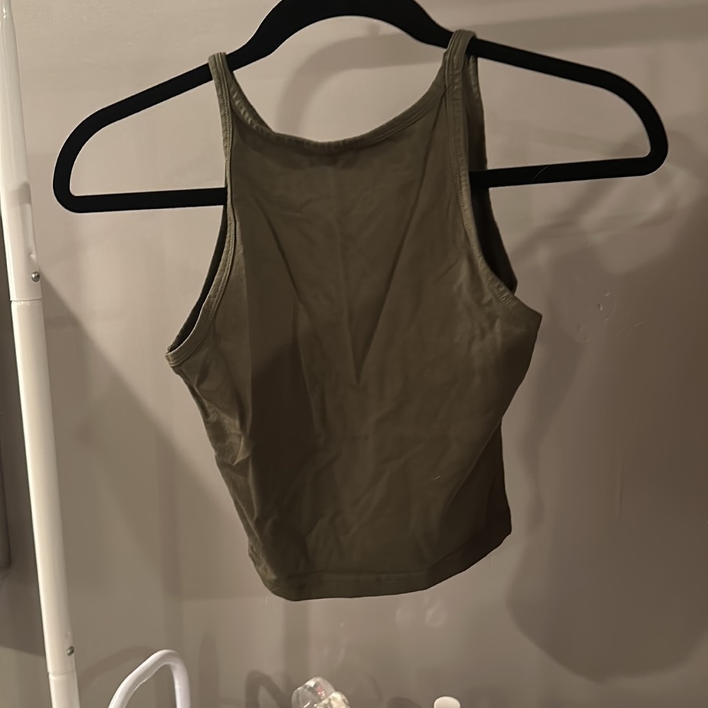 Amazon Halter Tank - Picture 2 of 3